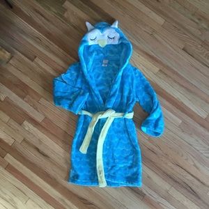 Fuzzy owl robe